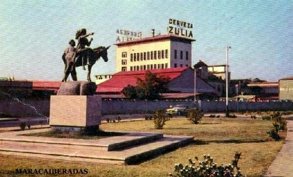 MARACAIBO on Twitter: "#Antaño Plaza Ana María Campos, av. el Milagro, Maracaibo (1956) http://t.co/HO35nPoYYz" / Twitter