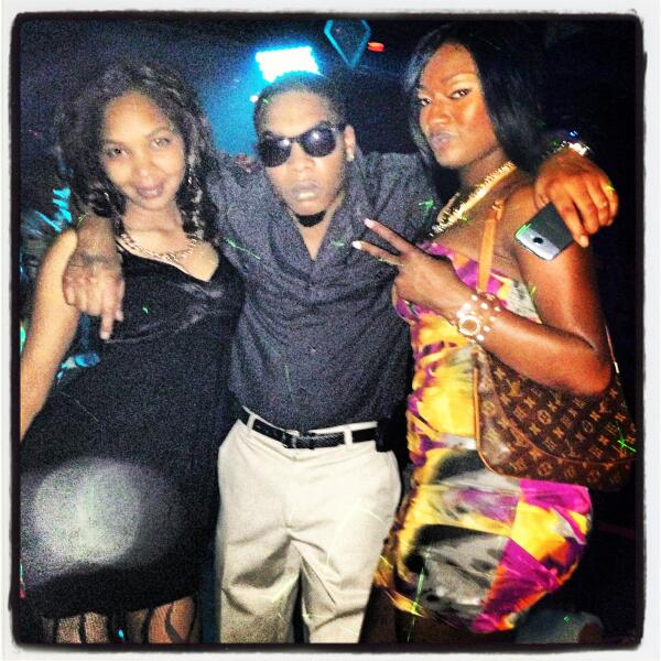 Pop_TheArtist's tweet image. #Ibeworkin #studiolife #nightlife @zekeblackkings #gpgproductions