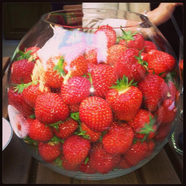 lisawinterton's tweet photo. @Langham_London bet Wimbledon can't match this! http://t.co/uBS9kMCOM3