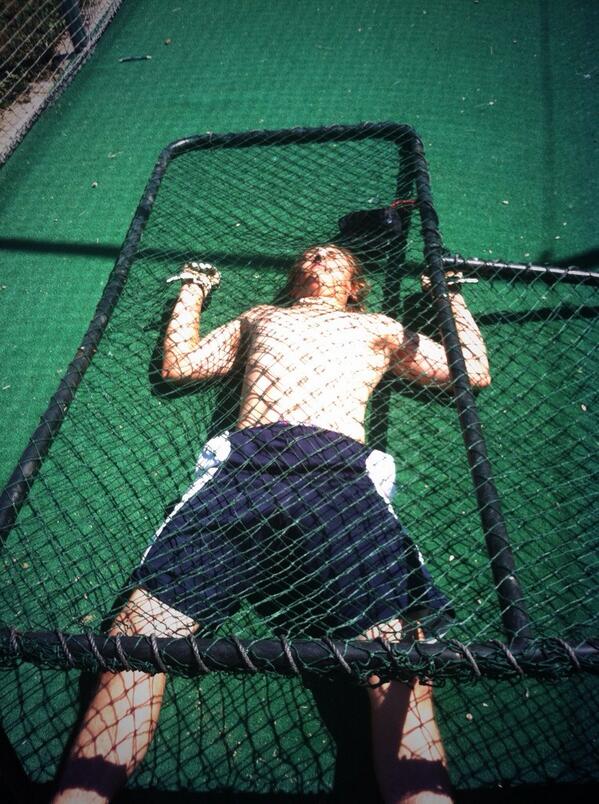 Petey_09's tweet image. Wind was blowing just a tad harder than expected today #cagelife #Lscreen #legendary @Cole_Foss