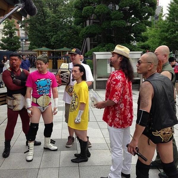 WWEBigE's tweet photo. Why is the Japanese me wearing long sleeves &amp; tights?...Good tan, too...Wait a sec...Damn. http://t.co/M0BTBy4qQk