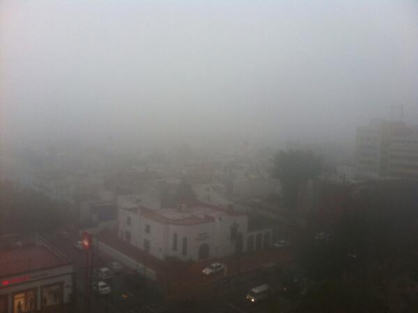 ithecaldera's tweet photo. Quien trae paraguas? http://t.co/KGUK4OuHiH