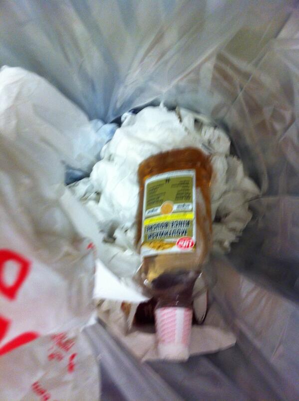 rossyrara's tweet photo. And check out what we find in the garbage. I'm shocked to say the least! http://t.co/buVOf4O69Q