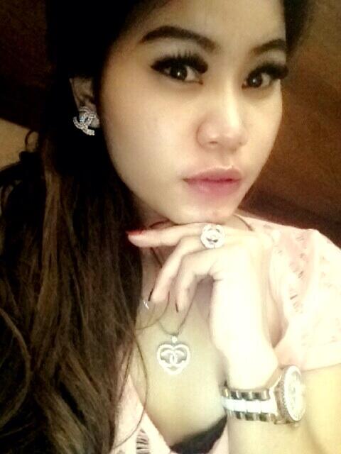 justvanie's tweet photo. @TienzaskiaP http://t.co/uruKgQee7x