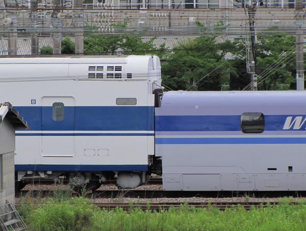 遠森一郎 コミナティ2回接種済み Ar Twitter 博多総合車両所で 100系 グランドひかり 食堂車 168 3009と Win350 500 906が外から見える位置に出ていた 両車は連結されてたけど こんなに車体の高さが違うんだと改めてびっくり 7月4日撮影 Http T Co 遠森一郎 コミナティ2回接種済み Ar Twitter 博多総合車両所で 100系 グランドひかり 食堂車 168 3009と Win350 500 906が外から見える位置に出ていた 両車は連結されてたけど こんなに車体の高さが違うんだと改めてびっくり 7月4日撮影 Http T Co
