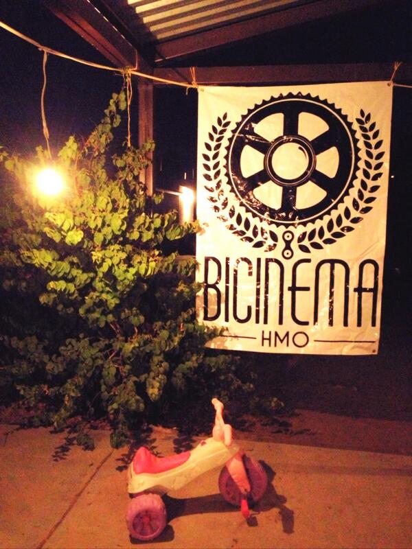 BicinemaHMO's tweet image. Todo listo para #Bicinema en #ColorTierra !!! 
goo.gl/uCaKQ