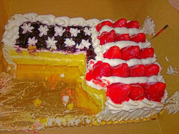 KobeForever248's tweet photo. Happy Birthday America! #EatAndThenPost :) #share from Camera360# http://t.co/v44FySLOHb