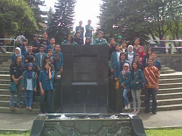 Hubungan Luar KM ITB tweet media