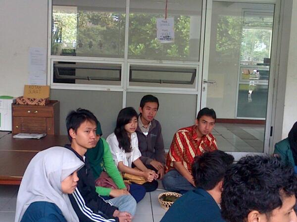 Hubungan Luar KM ITB tweet media