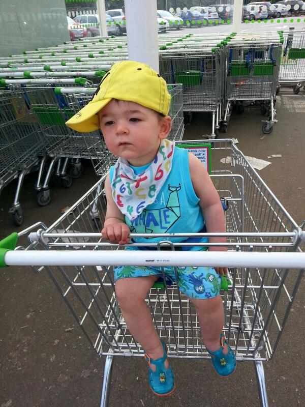 CarlBntly's tweet image. Rocking the summer clothes xx