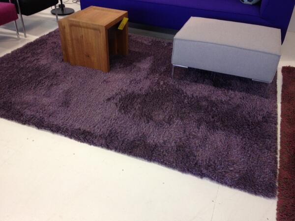 Mooie kleden op de site aan het zetten, check combodesignoutlet.nl