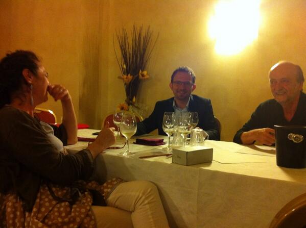 #Divino2013 <a href="/AISValdelsa/">AIS Val d'Elsa</a> @ANNALISANESTI @ ed ecco l'altra squadra sorridente ma agguerrita