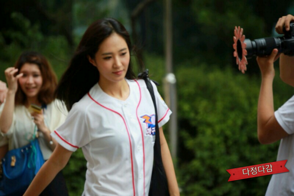 [PIC][05-07-2013]SNSD xuất hiện tại toà nhà KBS để tham gia "The First Half Year Special" vào sáng nay BOZJOrXCYAAHesl