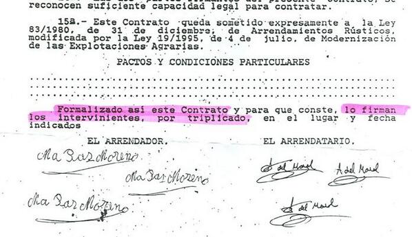 malabache's tweet photo. El nuevo concepto de "firmar por triplicado" http://t.co/MSlFaE7q2p