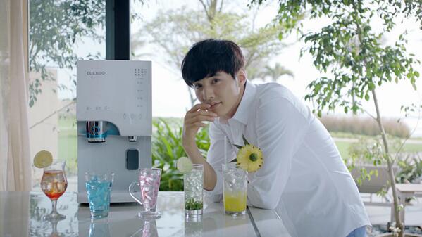 kittykitty0412's tweet photo. 쿠쿠 얼음정수기♥ICE No.5♬
하트,클로버,다이아몬드...다섯가지 모양이 나오는 기특�� 제품이랍니다♪♬올 여름부터 얼음정수기도 쿠쿠하세요~~☆ http://t.co/yzDDWmJZcf