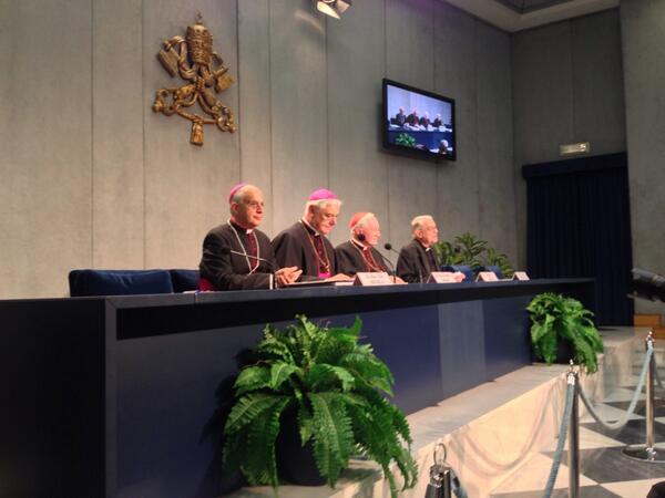 Evange_it's tweet image. #AnnusFidei.va #LumenFidei