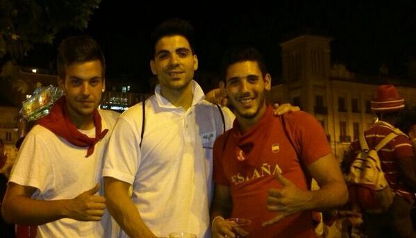 ssergiio0's tweet photo. I love san fermines #increible @franchescobene #killo http://t.co/YspZXK4zgh