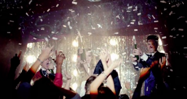 AvrilLavigne's tweet photo. Go hard this weekend, for no damn reason. http://t.co/qZvs7oMelT