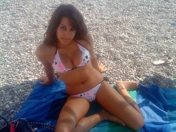 RamiArsa's tweet photo. @6ezkelly هيك بتلبس اختي ومرتي http://t.co/IadOQHa0Cq