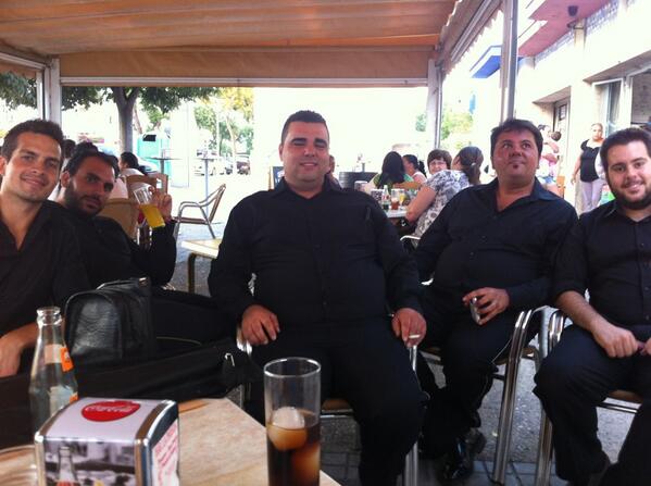 JesuliPiRo's tweet photo. Ya preparados para la actuacion de esta noche con @5_ViaCrucis http://t.co/yraHr5J3FN