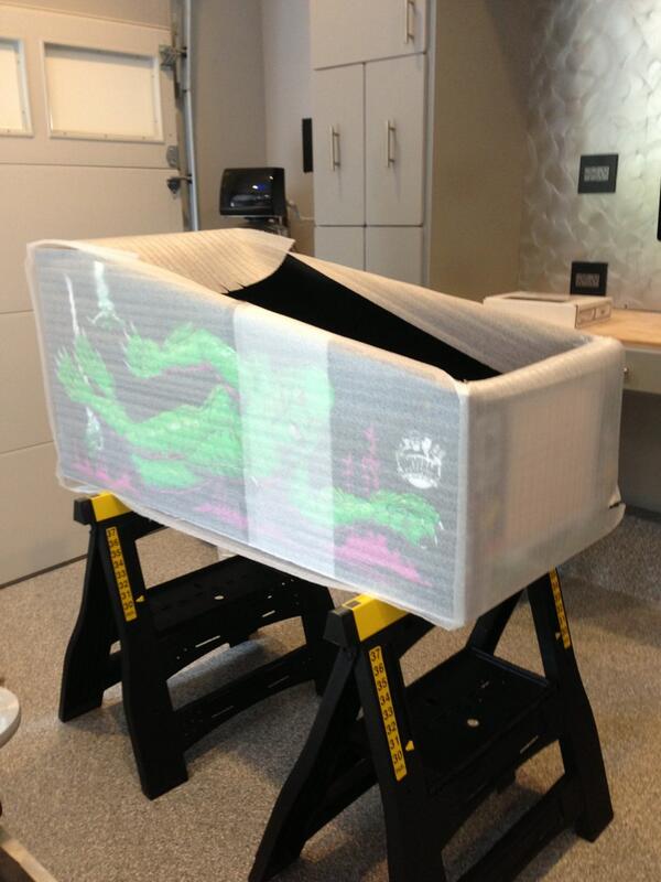 PinballJunky's tweet image. #CFTBL resto - New decaled cab from Doug @ Letsplaypinball.com - Fun starts now!