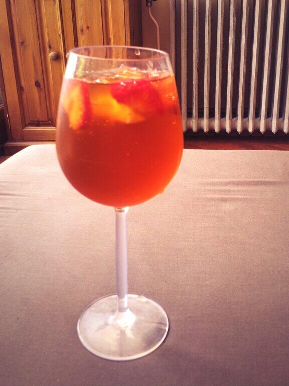 lollypops17's tweet photo. #PimmsOClock with the mother and @deeeemixo :-) http://t.co/331kwVT1ZJ