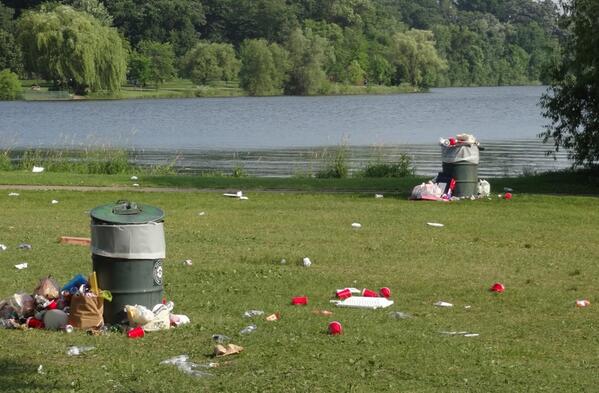 PFMReports's tweet photo. Great to see everyone enjoying the parks yesterday. Perhaps we could apply "Leave No Trace" to our city parks too. http://t.co/YRFZ9Vgzxv