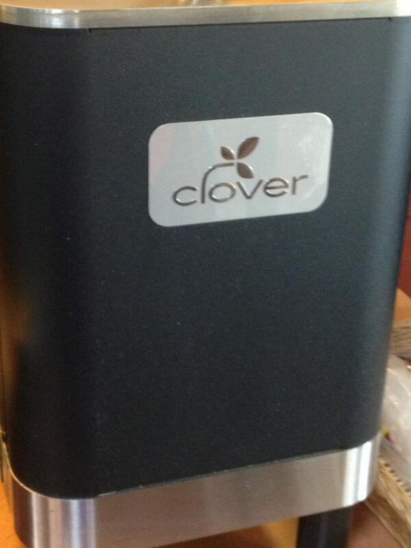 Nfowler2's tweet image. Enjoying some coffee this 11,000 dollar machine puts out! @nirupalphonse best coffee i have had #clover #oldcrown