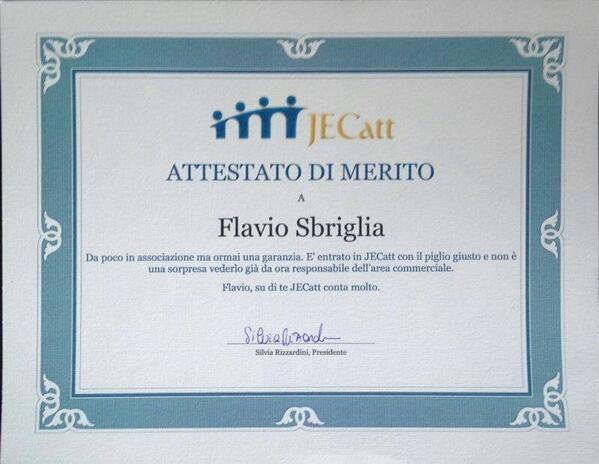 JECatt_Official's tweet photo. Complimenti anche a @flasbri nostro responsabile commerciale! Per lui un attestato di #merito http://t.co/KOEbGtxRJp