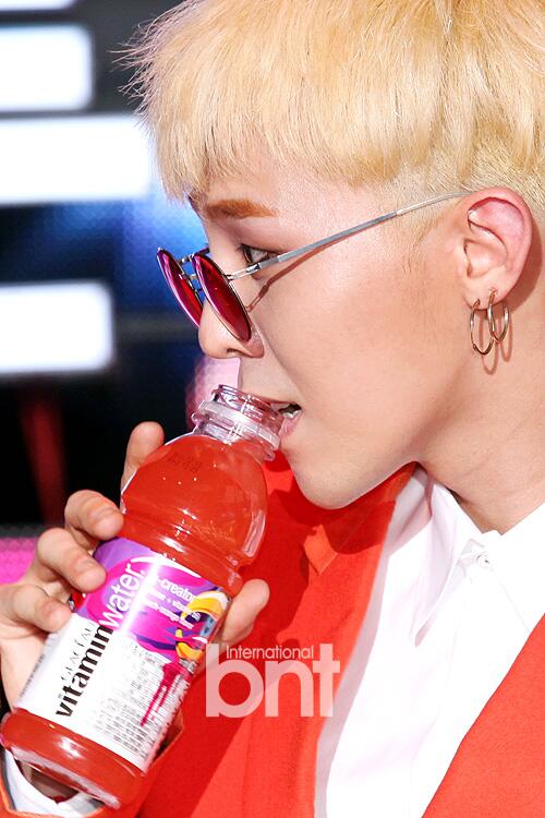 BObC8gKCUAAmIL5.jpg:large