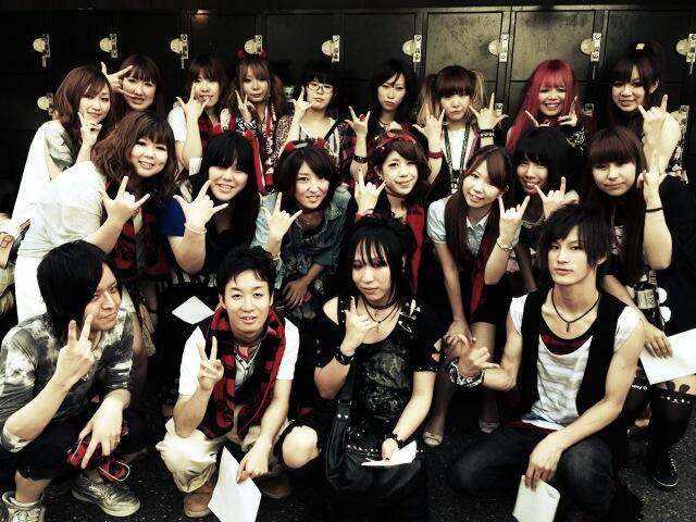 はやしやすみぢぇんぬ やっと載せれたわ Abc Greed Greed Greed Pv エキストラ ほんとやばすぎた 近過ぎ 目合い過ぎ お話できたし握手っっ こんな幸せない Teamのみんなもありやす Http T Co Owhecxmqxm Twitter