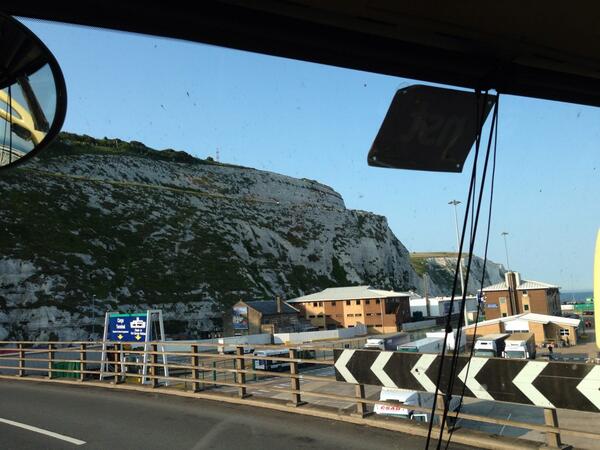 WGSBChoir's tweet photo. Arrived back at the white cliffs! http://t.co/M6b0pwqpKg