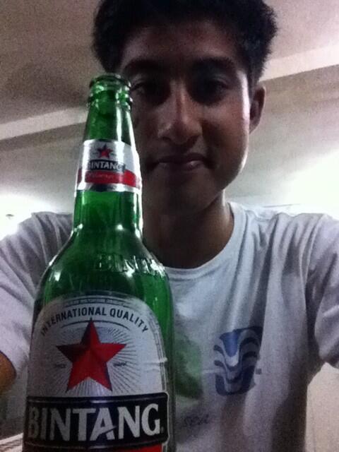 riteshvarma93's tweet image. Finally in Bali! #bintangs