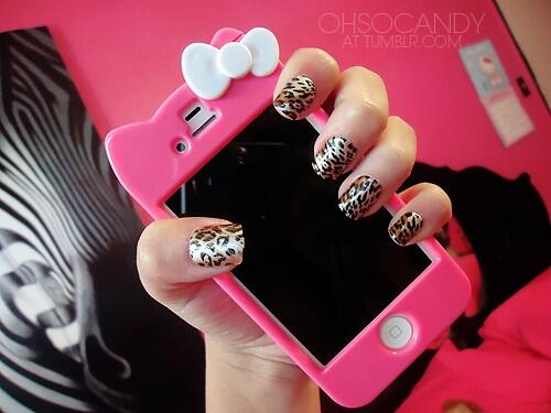 CCBll's tweet photo. Loooove my new iPhone case *o* http://t.co/BknQBUQxIj