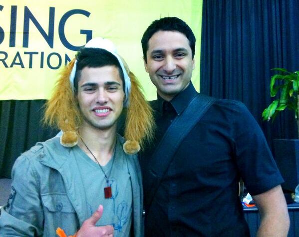 RiseGen's tweet photo. Proximity is power - you are the average of your five closest friends! Sam Cawthorn #NLCisibindi2013 http://t.co/3W8aBoDbYZ