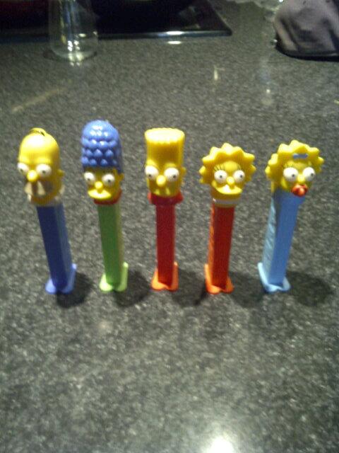 UNDERGROUNDTO's tweet image. @mrjerrymccabe You can have these if u guess which character the PEZ is actually in... #jeopardymusic