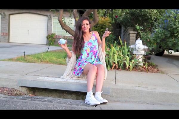 BethanyMota's tweet photo. Thanks so much!!! 💕RT @xoxo_brianaaaa: @MacBarbie07 i am totally loving your outfit in the video 😍💕 #junefavorites http://t.co/ul0M0VU2pq