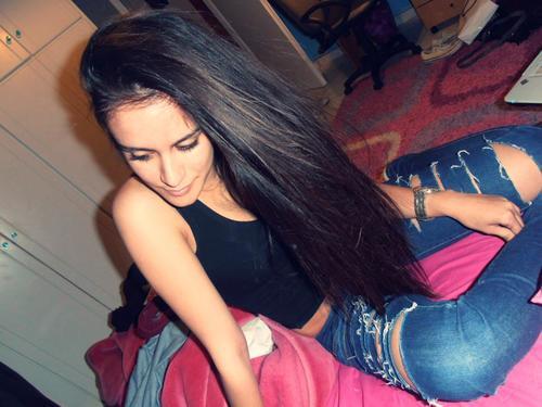 fuckingdilara's tweet photo. Kot http://t.co/xzoYiM6C80