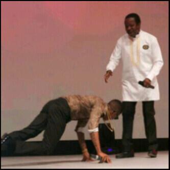 Samydion's tweet photo. "@itz_WHALEZ: @wizkidayo another great artiste Will do this to you too one day...May God preserve you.. http://t.co/ElL5YboLFV"