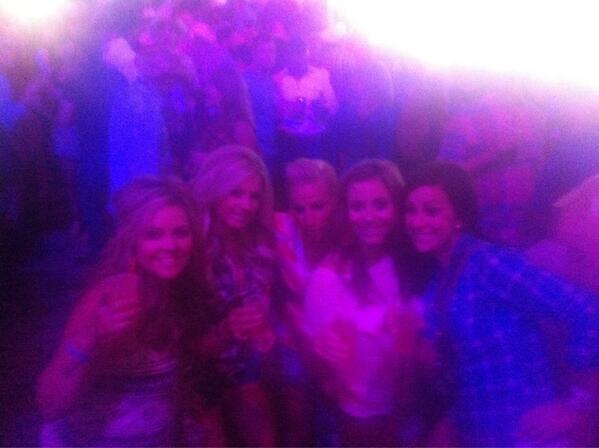 NatDeevey's tweet photo. #cowboyscalgary#wheres Shaun Burns? http://t.co/OdcqiZi50o