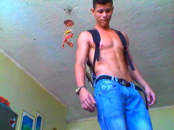 SFMaluma's tweet photo. :-3 http://t.co/SSGPJDuOBS