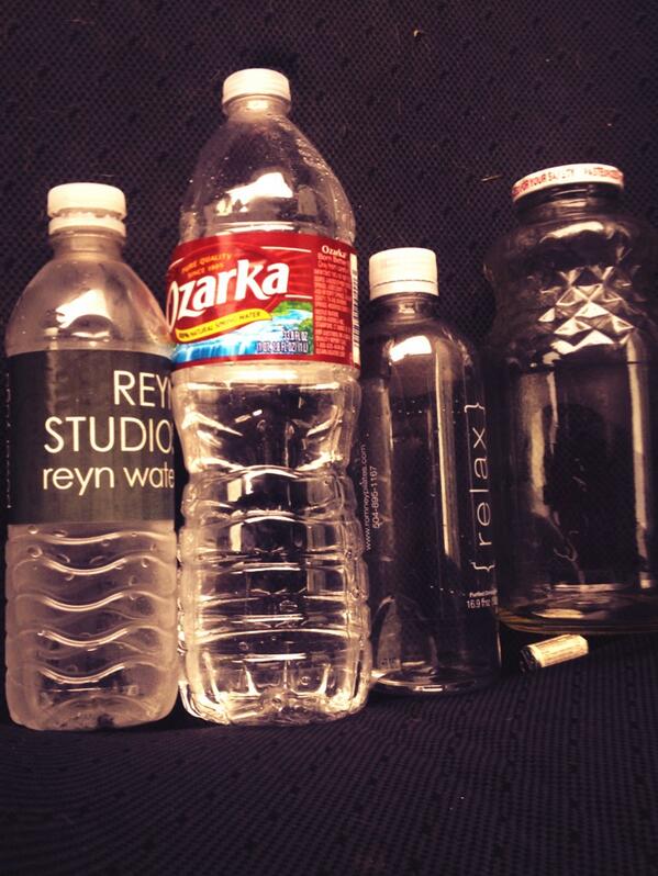 freetobeschool's tweet photo. A #yogis hydrating is never done. #hotyogaproblems http://t.co/kYZGqL5l0A