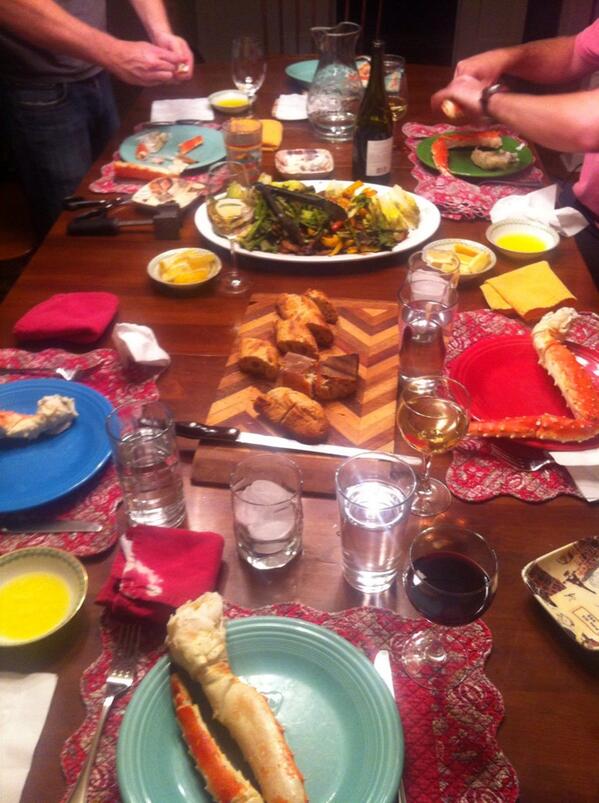 Daddyhags's tweet photo. Eating crab legs and fried veggies .  A great 4th of July  spending with Kelsey and Wes . http://t.co/ol8CydVCxI