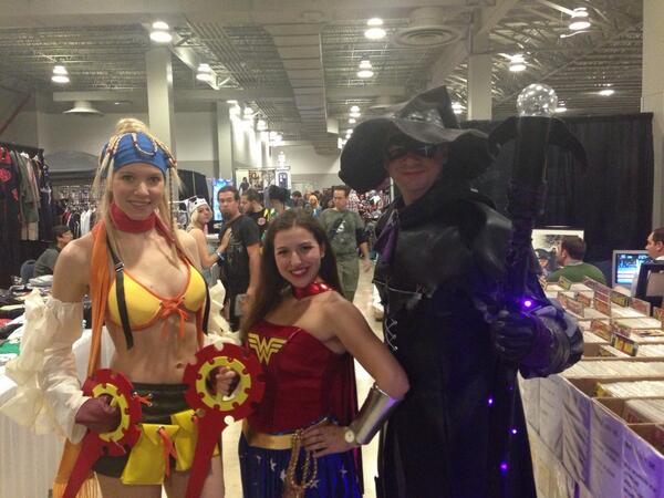 CrazyMucho's tweet photo. Supercon was super fun today! http://t.co/pdYStXHJ6g
