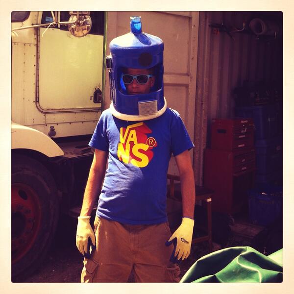 melissacassin's tweet photo. Somebody has a clever clean up outfit on @deanstanton #yyccleanup #yycflood http://t.co/zE208Ji7EX