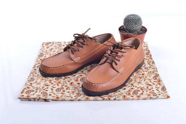 Boat Shoes Bam Leather 380K --> 260K • 330427D5/ 0811210030