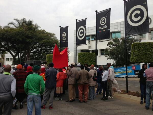 ewnreporter's tweet photo. #Right2Knowmarch - the group have arrived at the Cell C offices in Sandton. RDT http://t.co/yDq52KEKtq