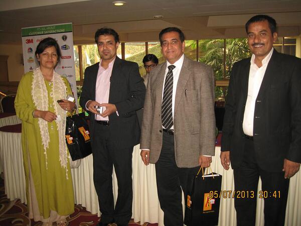 EfroTech's tweet photo. Mr Hanif Sharif &amp; Ms Nilofer Lalani from AKU @ 10th HRM Congress '13. via @maverika @jaliawala @PASHAORG  #TimeTraxHR http://t.co/WnAJXZdaA5
