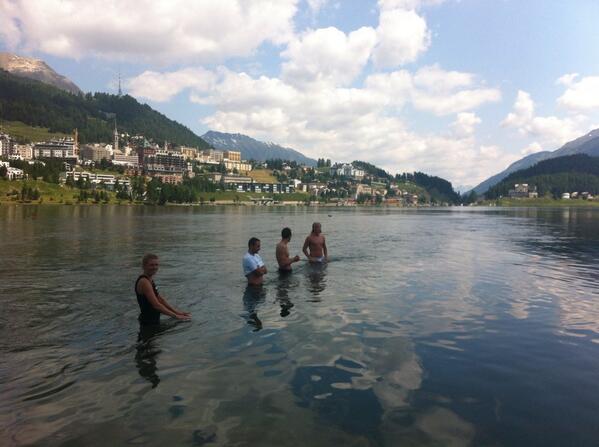 “@FortAltCit: Natural 'Icydip' inSt Moritz  #tvm schaatsploeg na powertraining #sochi2014 ”
En daarvoor is nu IcePower