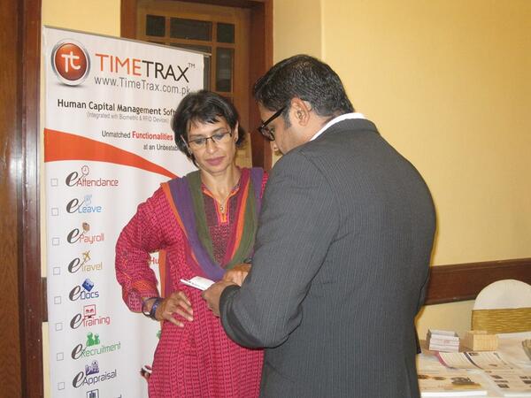 TimeTrax_ET's tweet photo. Ms Shireen Naqvi, with Mr Shahrukh Masood, Dir. HR Abbott Laboratories, Day 2 @ 10th HRM Congress '13 via @maverika http://t.co/N76ScJcc9b